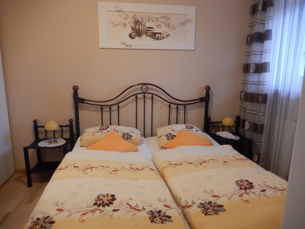 Ferienwohnung Majo 바트 비른바흐 객실 사진